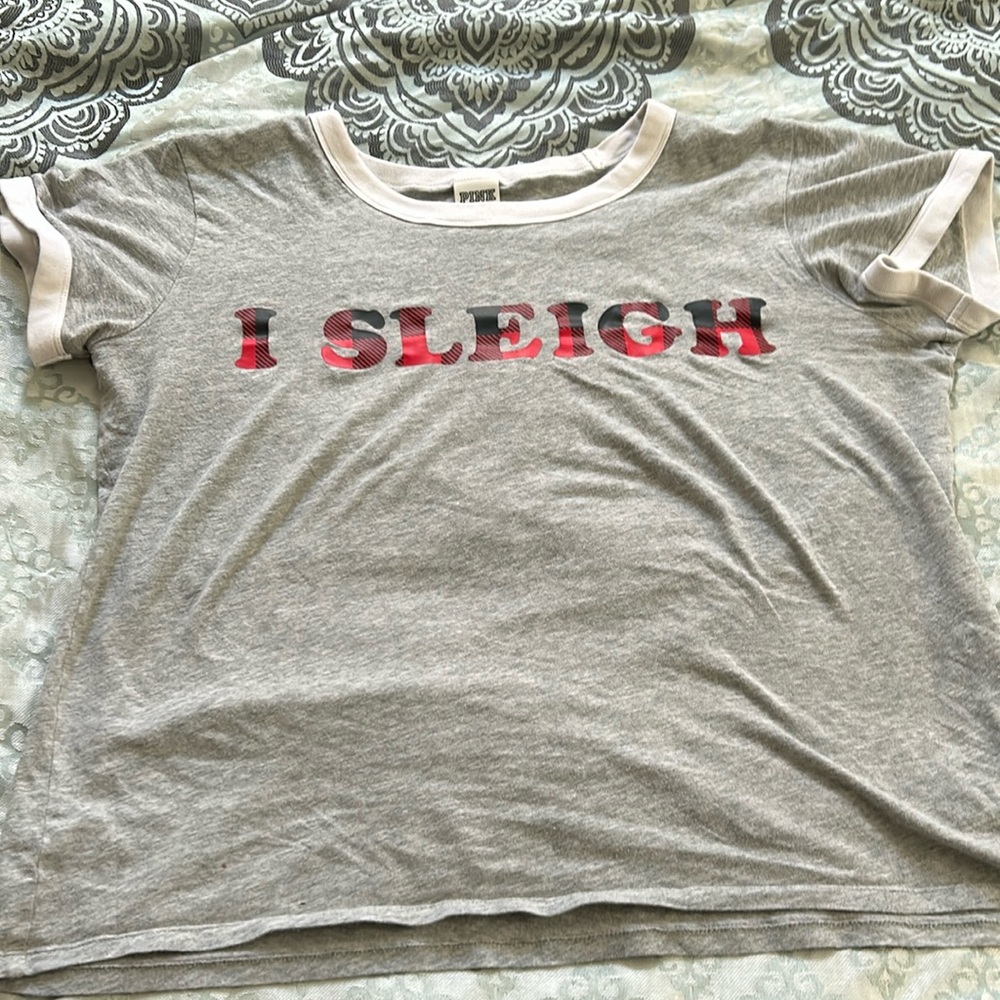 Pink Tshirt ‘I Sleigh’ Women’s